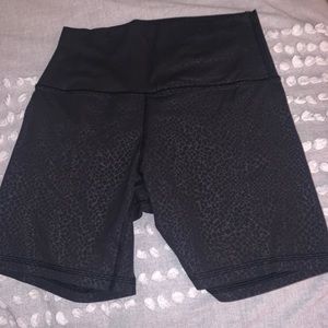SOLD Lululemon Align Shorts 6”